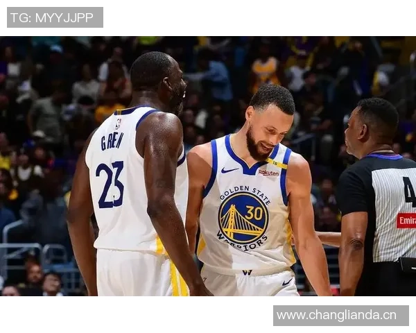 19日5场NBA大战:库里48分反弹,雷霆主场迎7.4%爆冷 19日5场NBA大战:库里48分反弹,雷霆主场迎7.4%爆冷